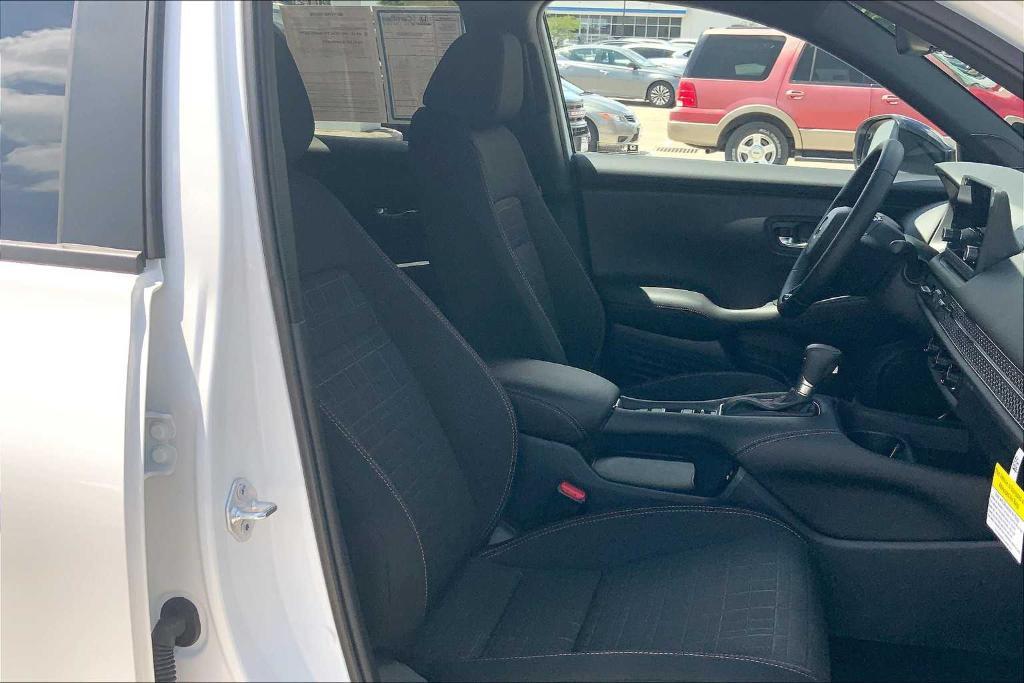 used 2025 Honda HR-V car, priced at $27,991
