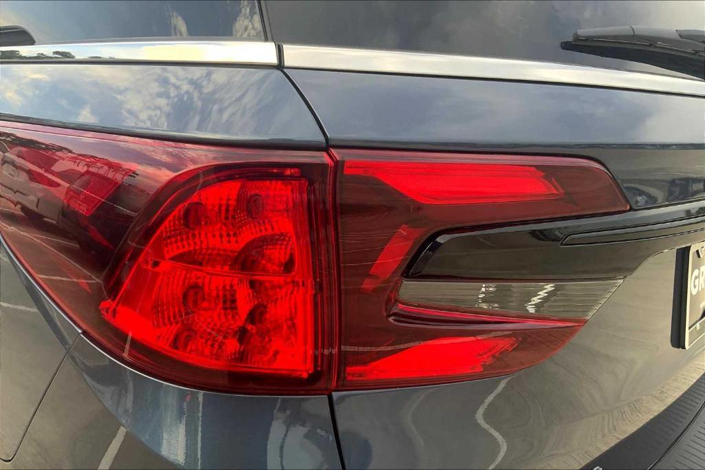 new 2026 Honda Odyssey car, priced at $44,290