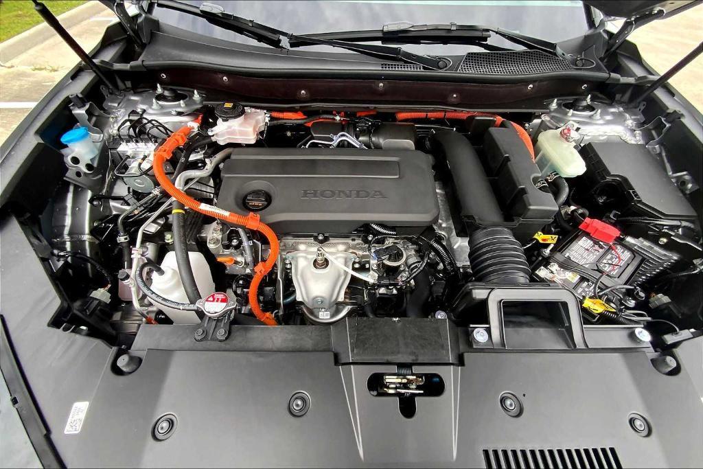 new 2025 Honda CR-V Hybrid car, priced at $39,686