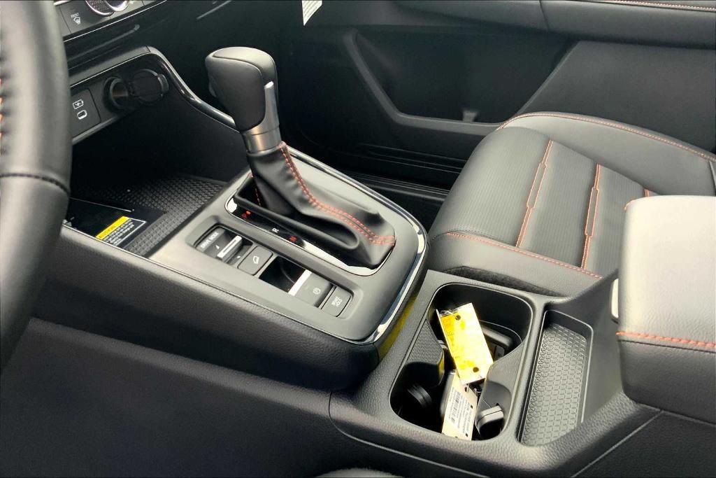 new 2025 Honda CR-V Hybrid car, priced at $39,686