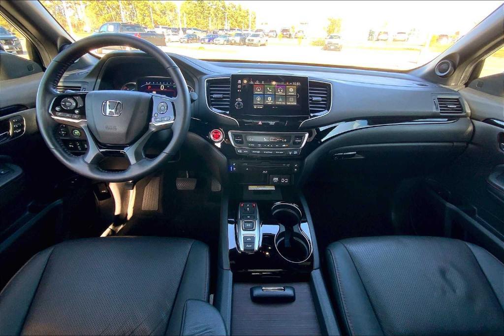 used 2021 Honda Pilot car, priced at $32,991