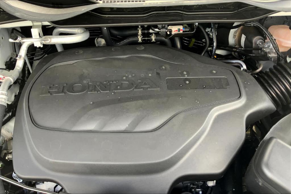 new 2025 Honda Odyssey car, priced at $41,630