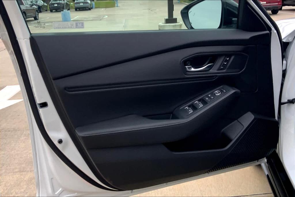 new 2025 Honda Accord Hybrid car, priced at $35,267