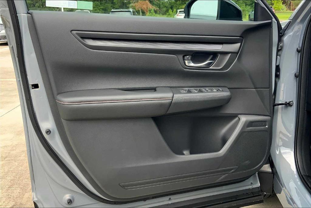 new 2026 Honda CR-V Hybrid car, priced at $37,480
