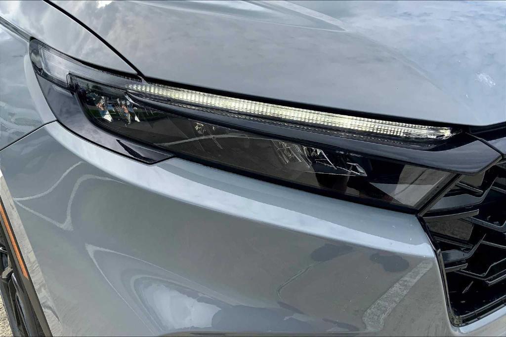 new 2026 Honda CR-V Hybrid car, priced at $37,480