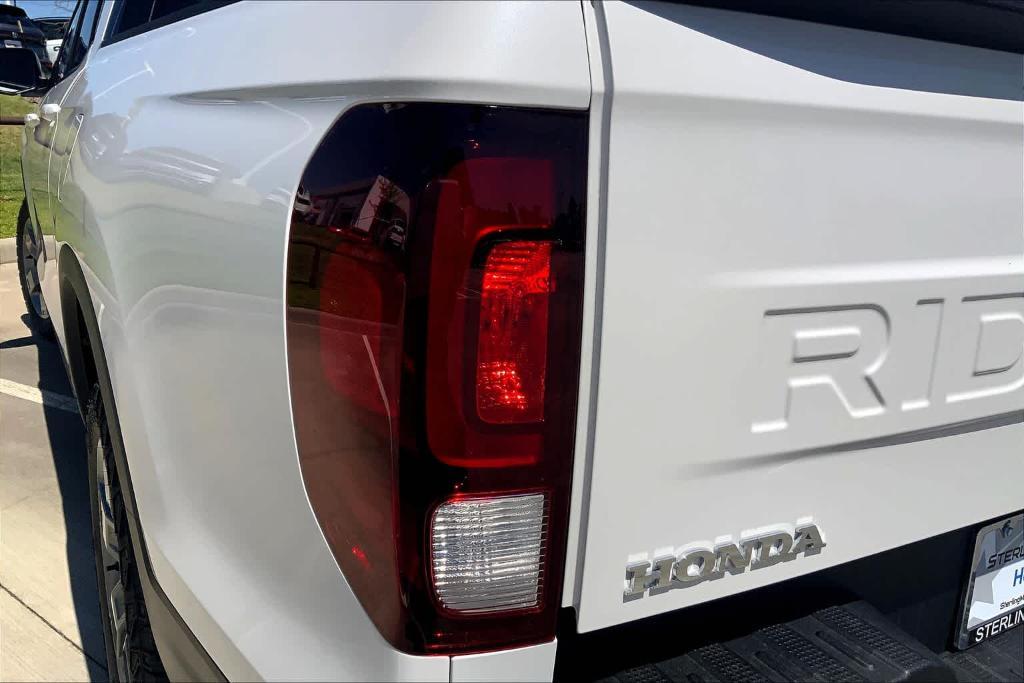new 2025 Honda Ridgeline car, priced at $44,594