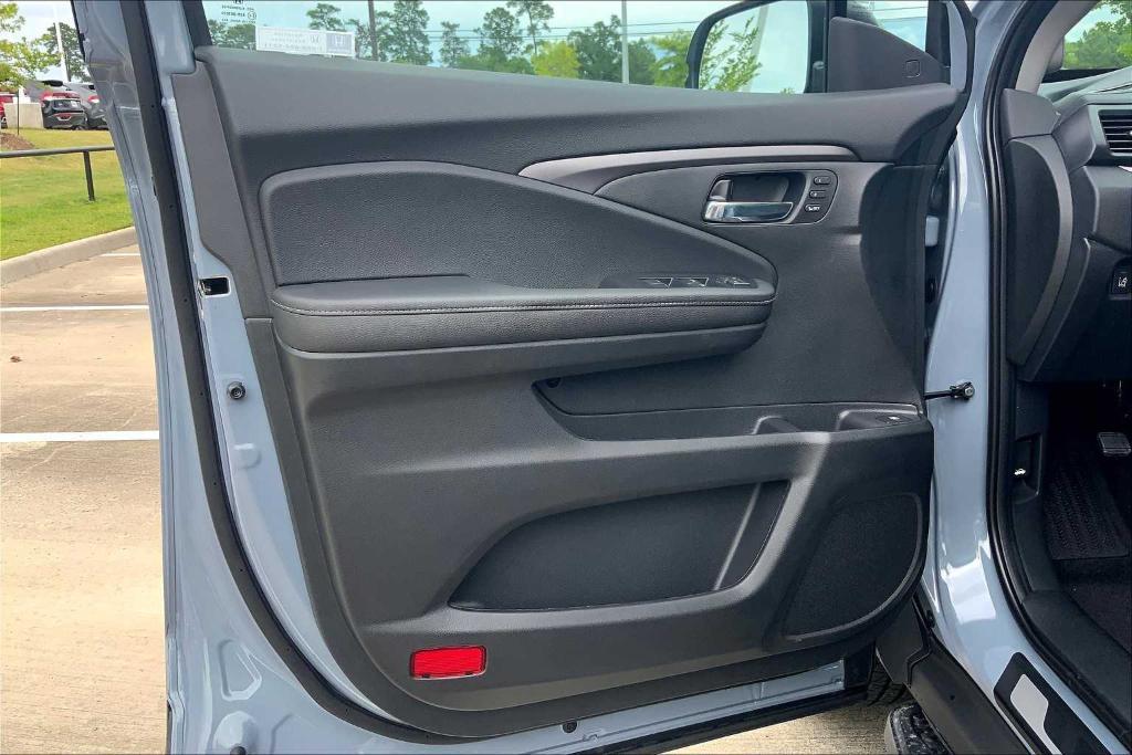 new 2025 Honda Ridgeline car, priced at $44,164
