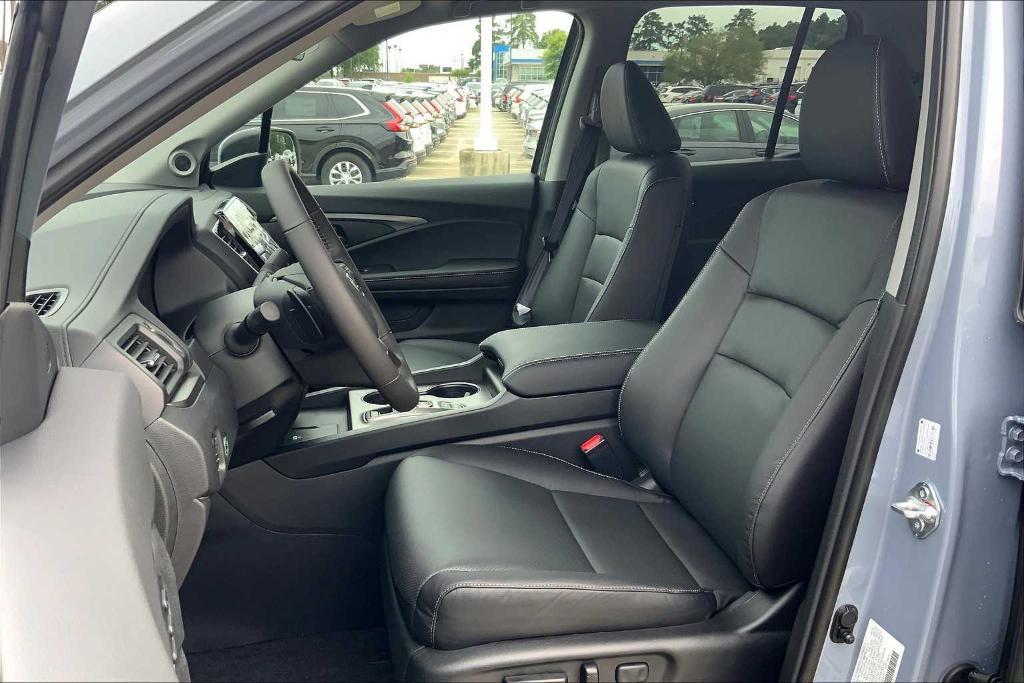 new 2025 Honda Ridgeline car, priced at $44,164