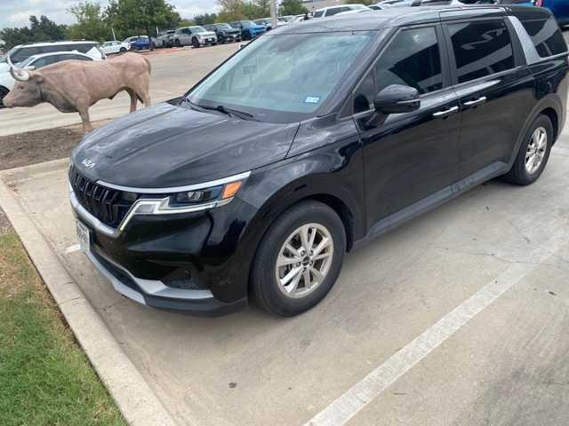 used 2022 Kia Carnival car, priced at $22,999