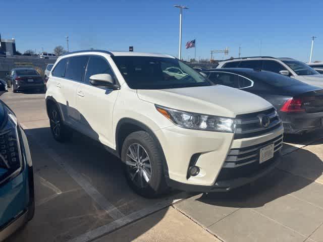 used 2019 Toyota Highlander car