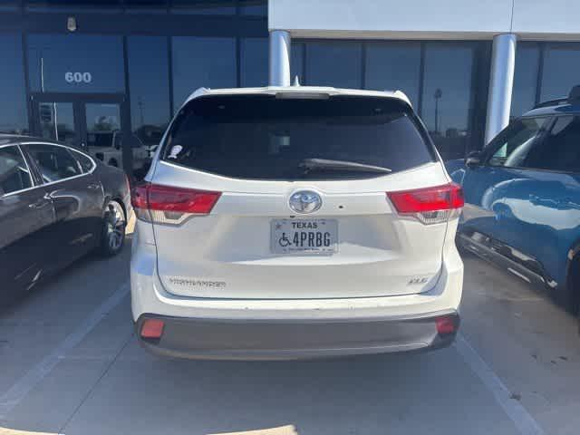 used 2019 Toyota Highlander car