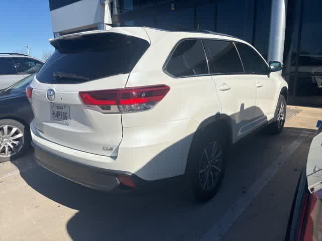 used 2019 Toyota Highlander car