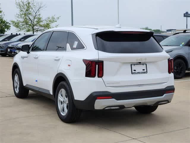 new 2025 Kia Sorento car, priced at $34,085