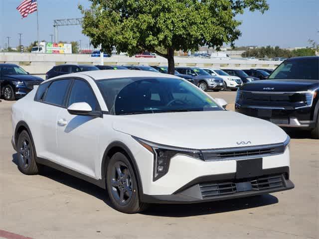 new 2025 Kia K4 car, priced at $24,540