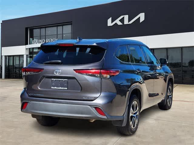 used 2020 Toyota Highlander car, priced at $26,598