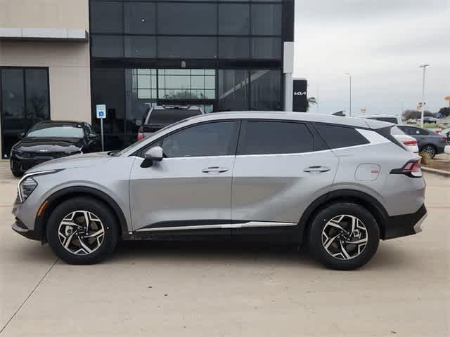 new 2025 Kia Sportage car, priced at $28,990