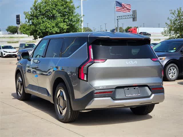 new 2024 Kia EV9 car, priced at $58,889