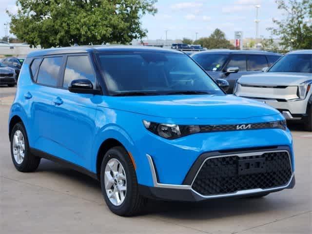 new 2025 Kia Soul car, priced at $24,685