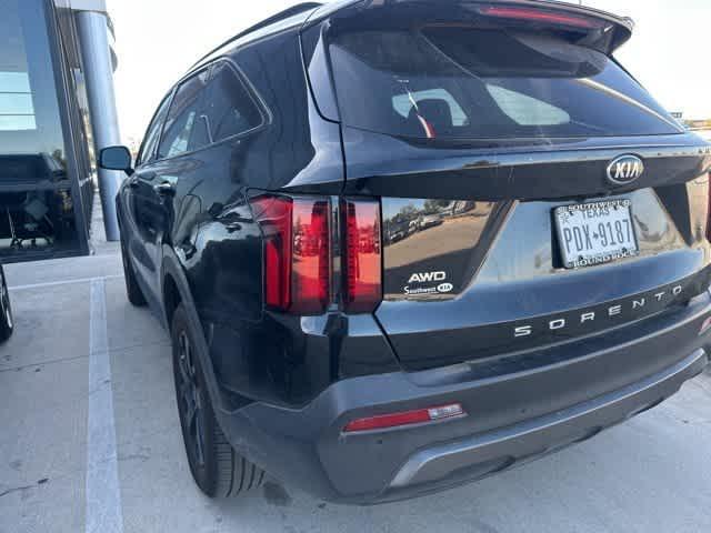 used 2021 Kia Sorento car, priced at $27,857