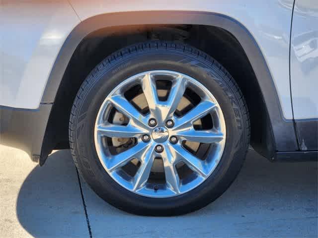 used 2016 Jeep Cherokee car, priced at $12,892