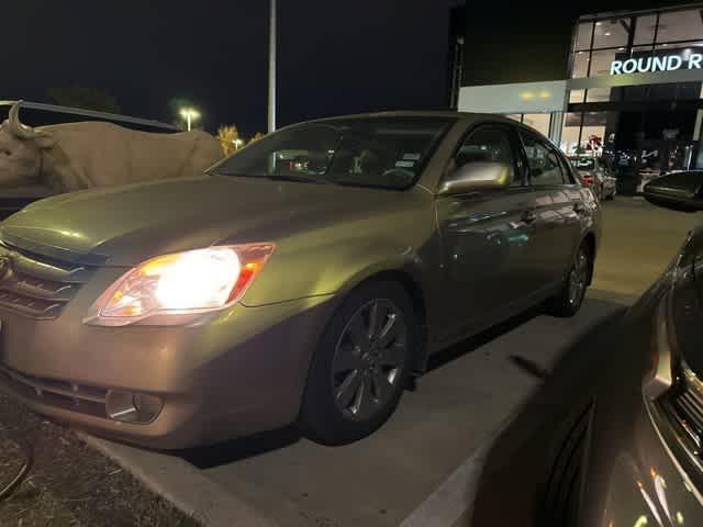 used 2006 Toyota Avalon car, priced at $5,498