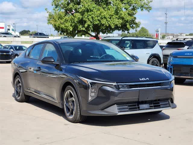 new 2025 Kia K4 car, priced at $25,145