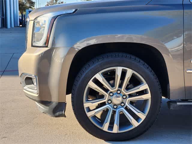 used 2019 GMC Yukon car, priced at $38,999