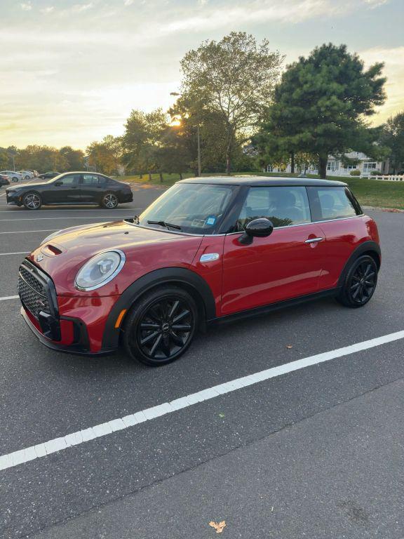 used 2018 MINI Hardtop car, priced at $16,780