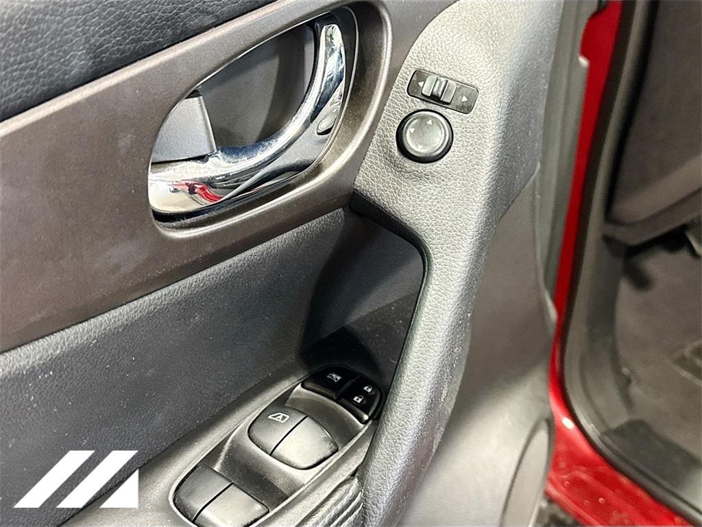 used 2014 Nissan Rogue car, priced at $13,000
