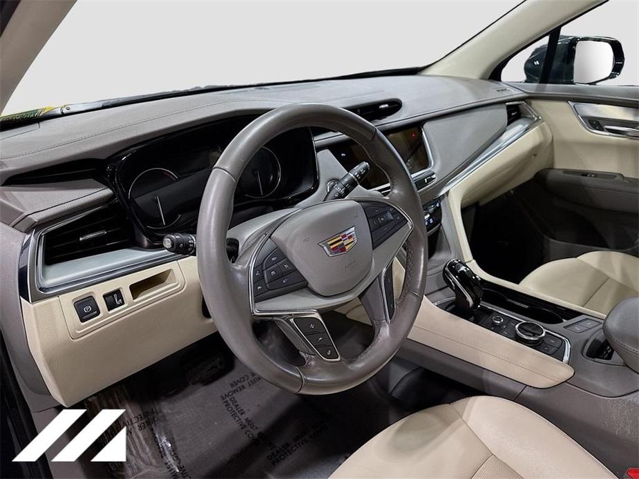 used 2022 Cadillac XT5 car, priced at $25,500