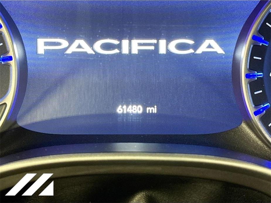 used 2022 Chrysler Pacifica car, priced at $22,000