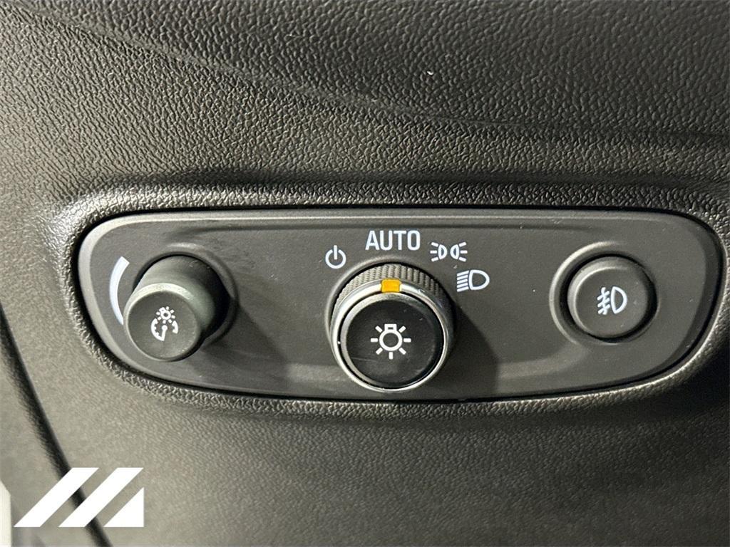 used 2021 Chevrolet Equinox car, priced at $20,000
