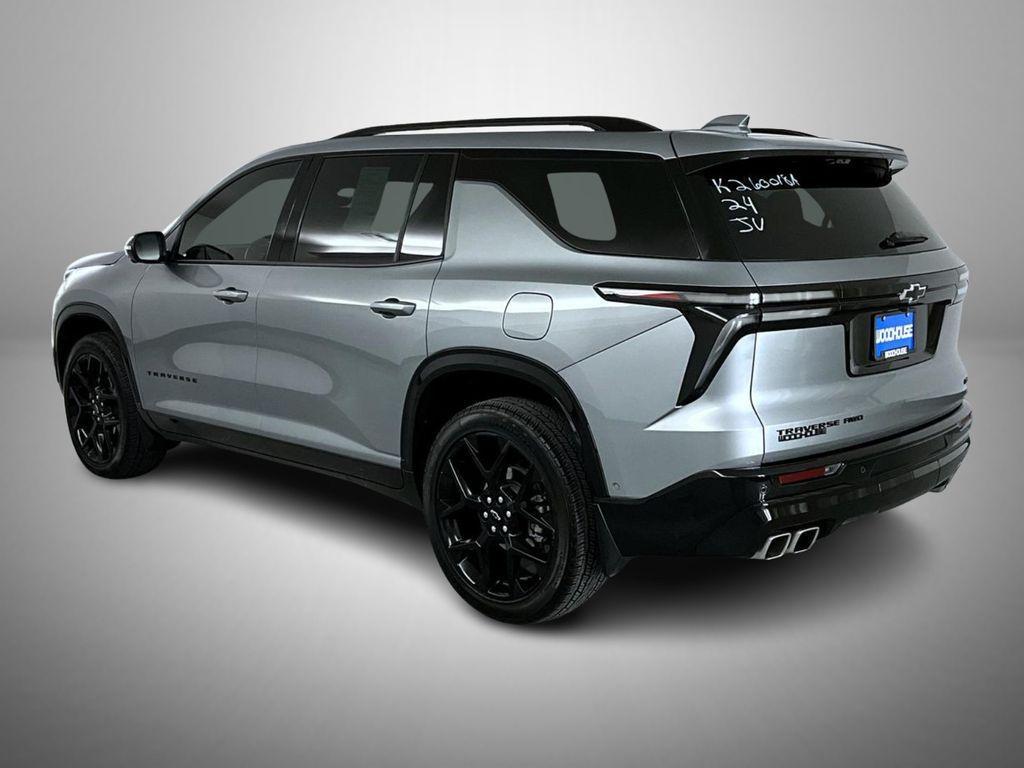 used 2024 Chevrolet Traverse car, priced at $52,999
