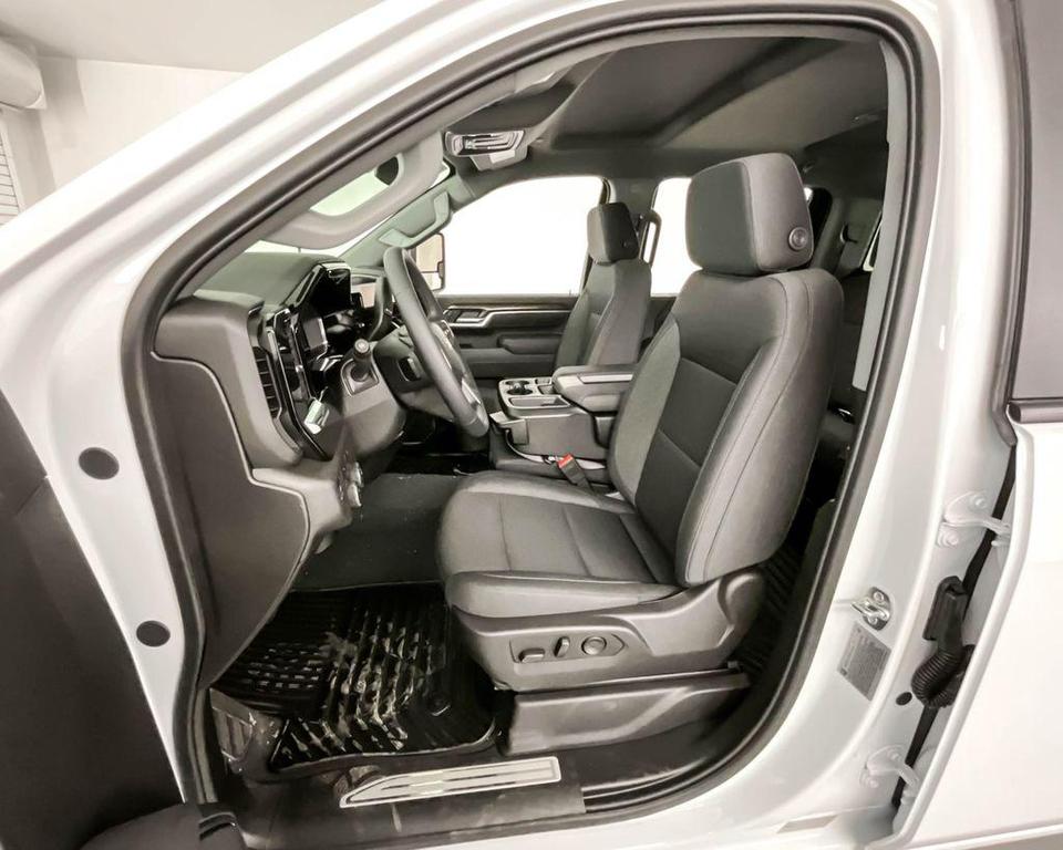 new 2025 Chevrolet Silverado 3500 car, priced at $65,679