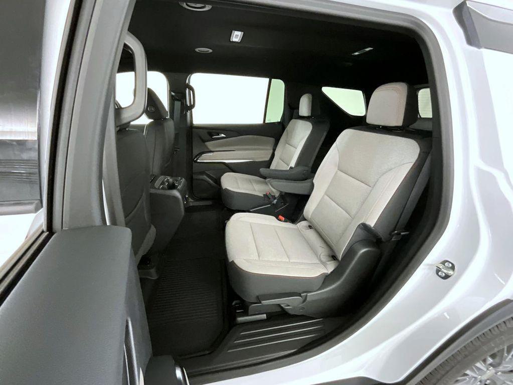 new 2026 Chevrolet Traverse car, priced at $45,419