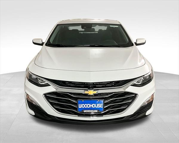 new 2025 Chevrolet Malibu car, priced at $27,424