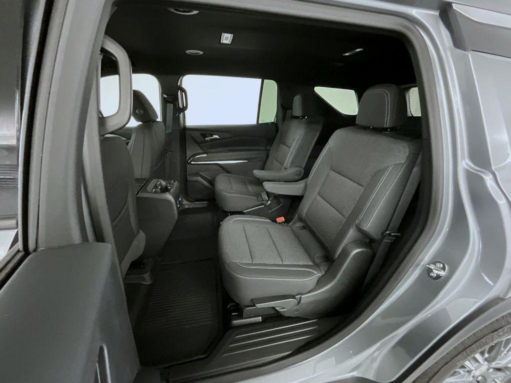 new 2026 Chevrolet Traverse car, priced at $45,598