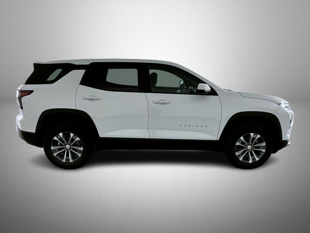 new 2026 Chevrolet Equinox car, priced at $33,619