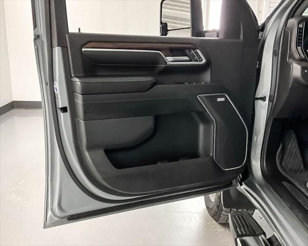 used 2025 GMC Sierra 2500 car, priced at $79,999