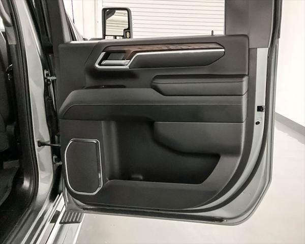 used 2025 GMC Sierra 2500 car, priced at $79,999