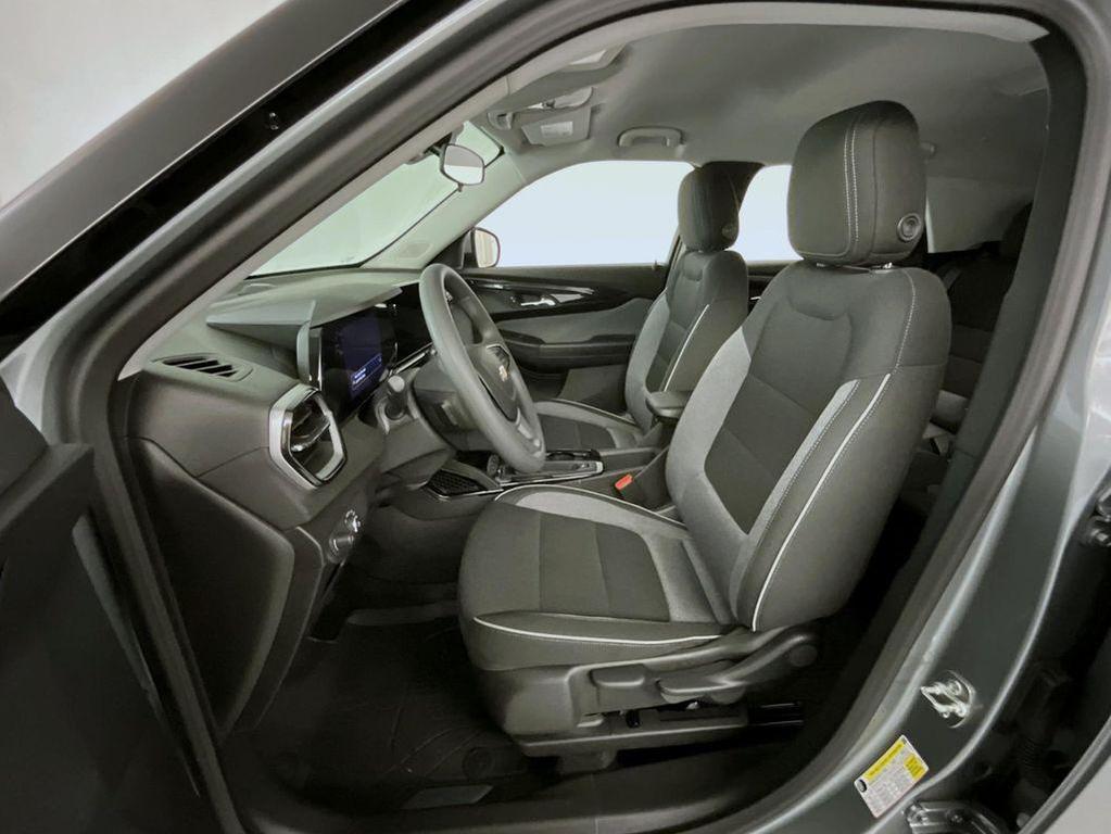new 2026 Chevrolet TrailBlazer car, priced at $28,450