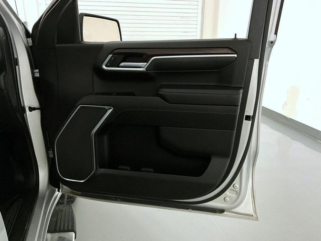 used 2022 GMC Sierra 1500 car, priced at $45,339