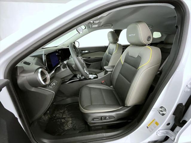 new 2025 Chevrolet Trax car, priced at $26,324