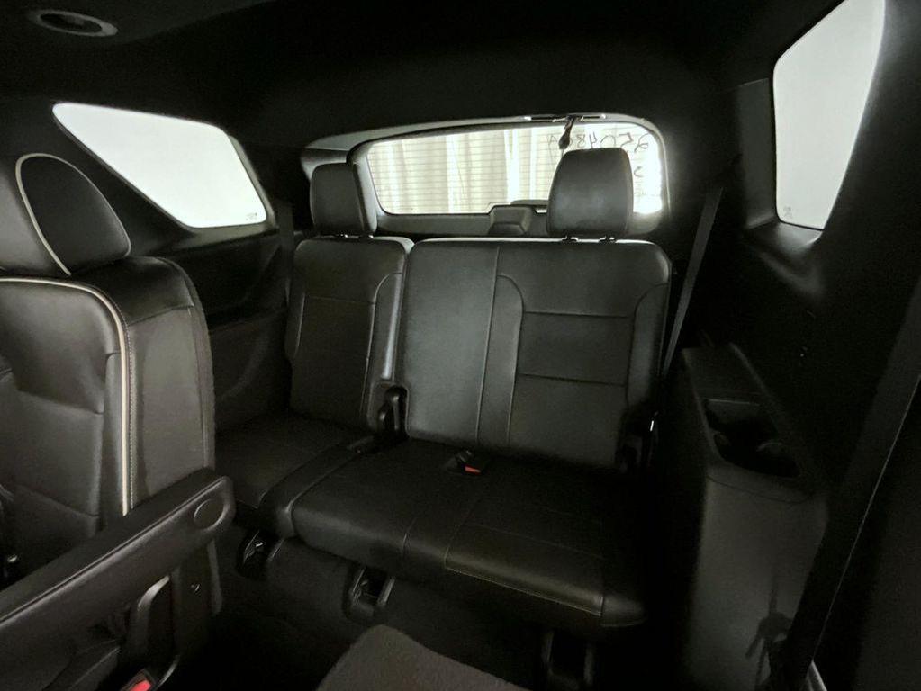 used 2023 Chevrolet Traverse car, priced at $38,199