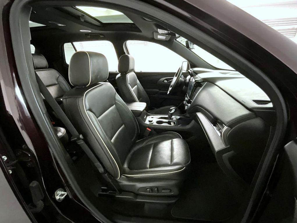 used 2023 Chevrolet Traverse car, priced at $38,199