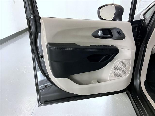 used 2022 Chrysler Pacifica car, priced at $21,999