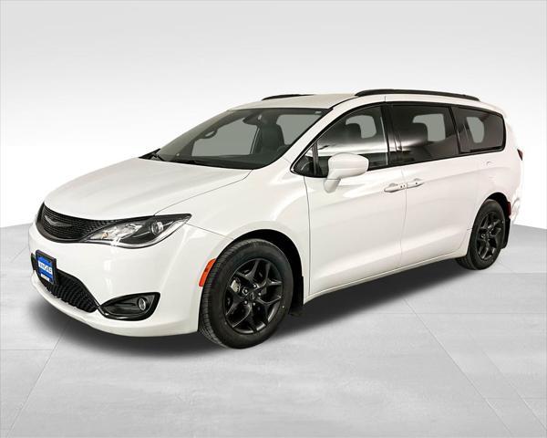 used 2019 Chrysler Pacifica car, priced at $21,289