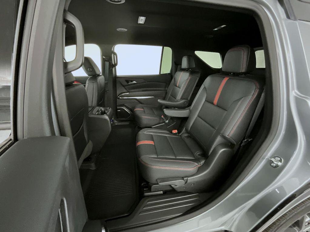 new 2026 Chevrolet Traverse car, priced at $60,194