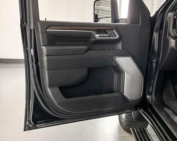 used 2024 Chevrolet Silverado 3500 car, priced at $69,999