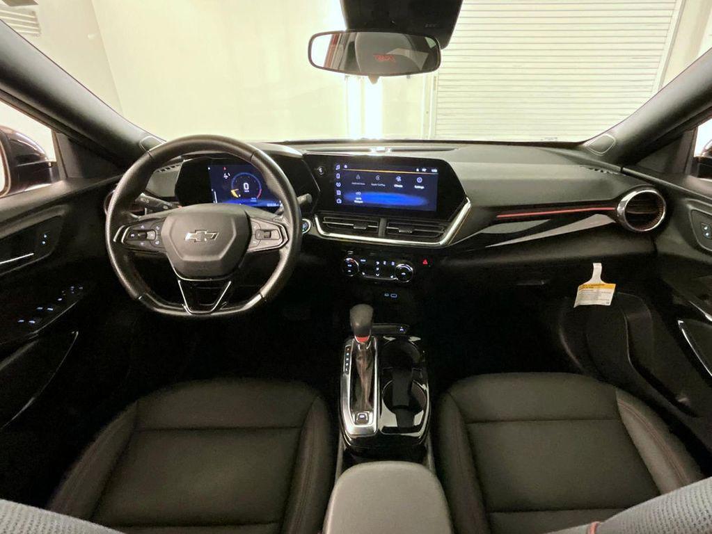 used 2025 Chevrolet Trax car, priced at $25,389